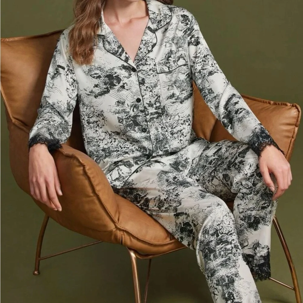 Elegant 2 piece set - Picture 1 of 2